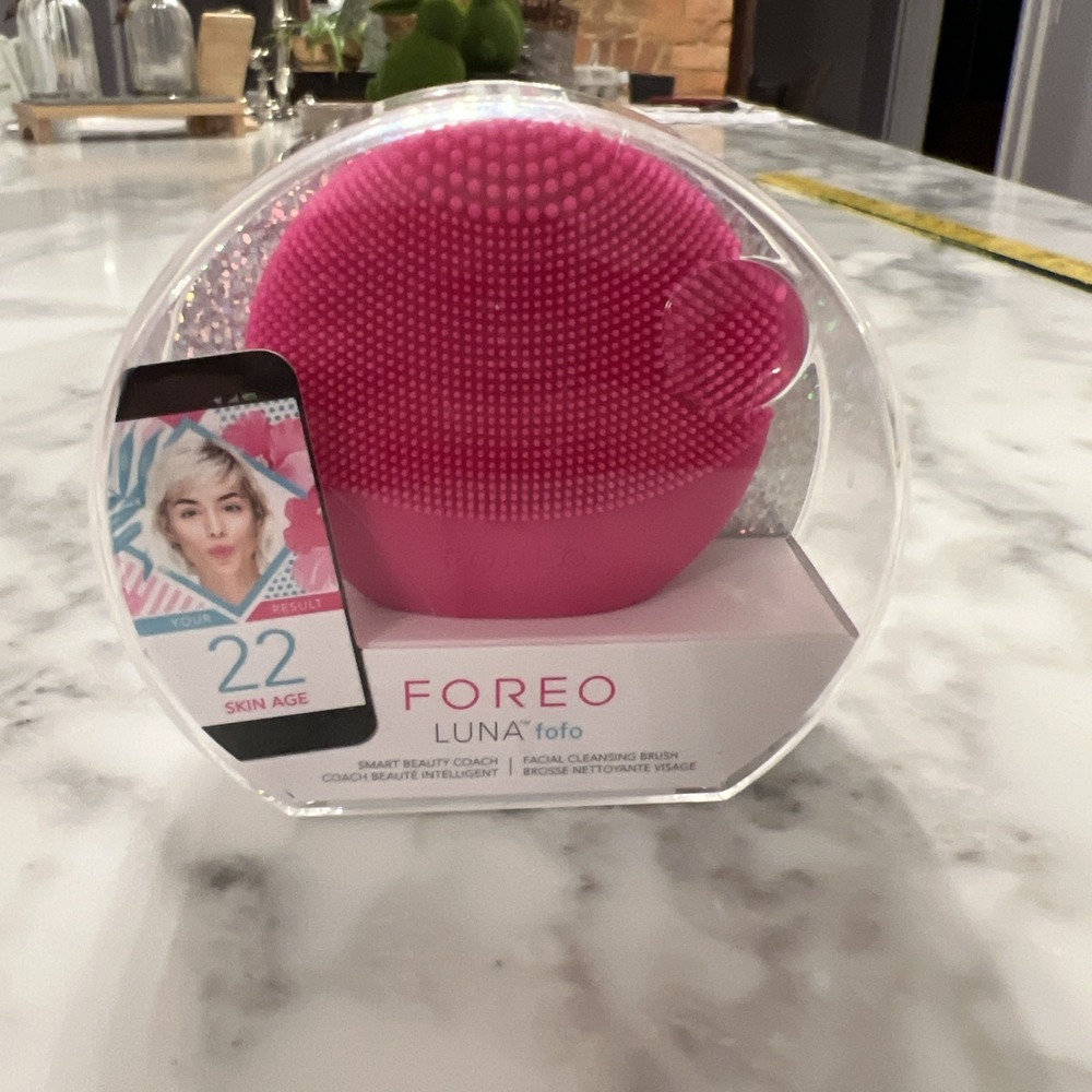 FOREO LUNA fofo Smart Analyzer Facial Cleansing Brush Pink Fuchsia New Sealed